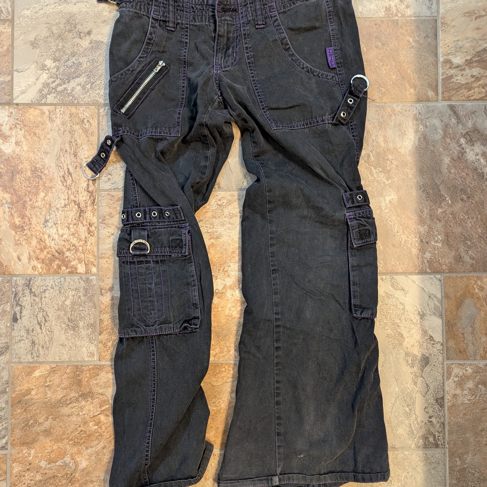 Stylish Black Cargo Women Jeans